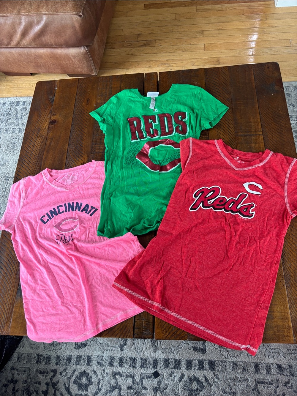 Source Unknown Cincinnati Reds Kids Short Sleeve Tees - Pink, Green, Red